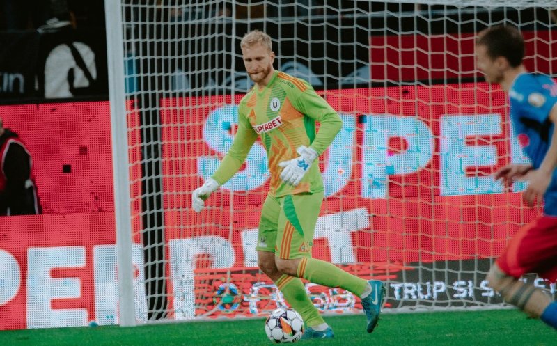 Edvinas Gertmonas, pe lista unei echipe din play-off. Interes și din străinătate pentru portar