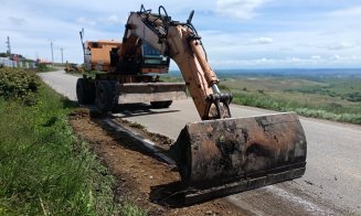 Lucrări de întreținere pe drumul care leagă platoul Cheile Turzii de Săndulești