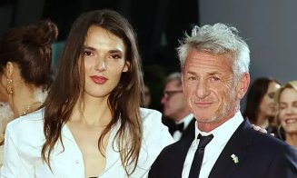Actorul Sean Penn, la braţ cu iubita sa moldoveancă, pe covorul roşu, la Cannes