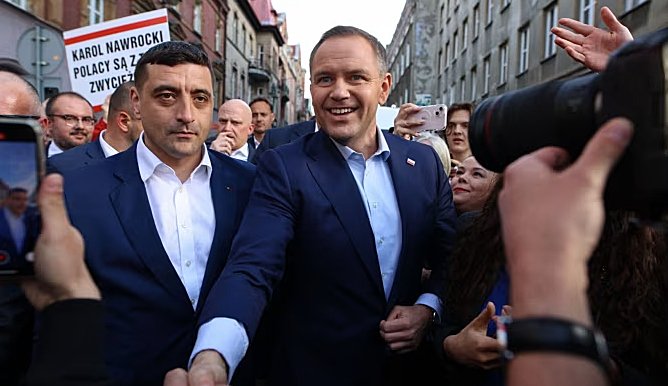 ALEGERI POLONIA: Naționalistul Karol Nawrocki este noul președinte al țării. Susținut de George Simion și mare admirator al lui Donald Trump