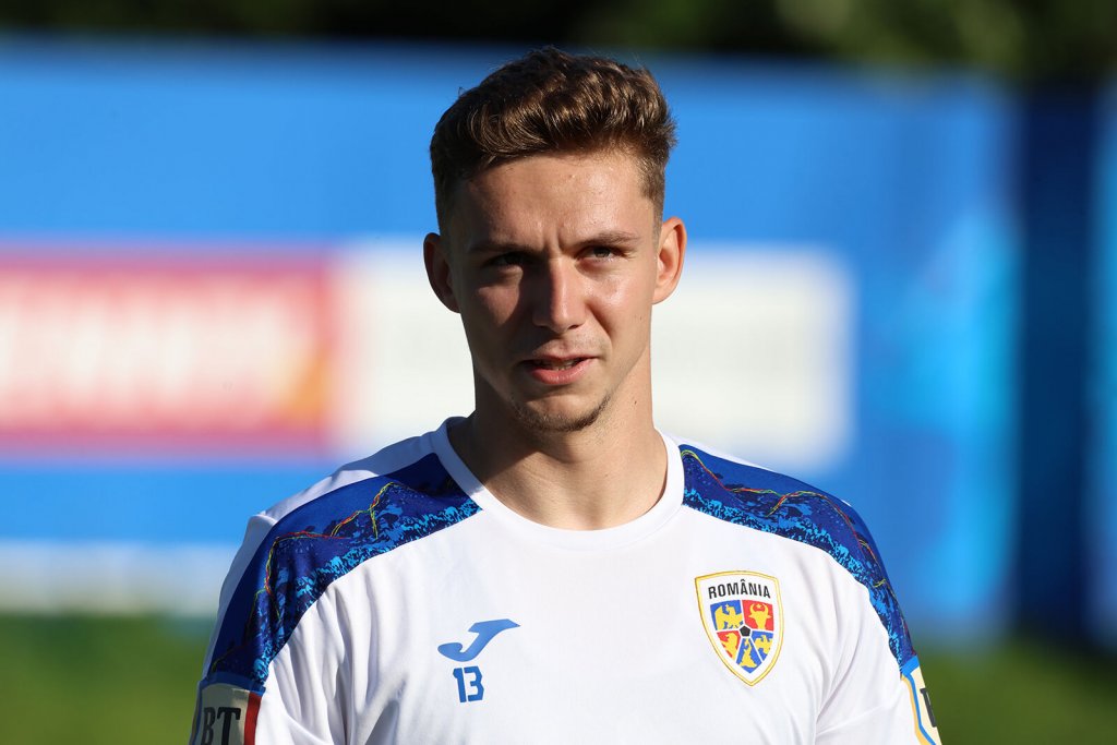 Din cantonamentul echipei naționale, Louis Munteanu a anunțat unde i-ar plăcea să joace: "Mă potrivesc acolo"