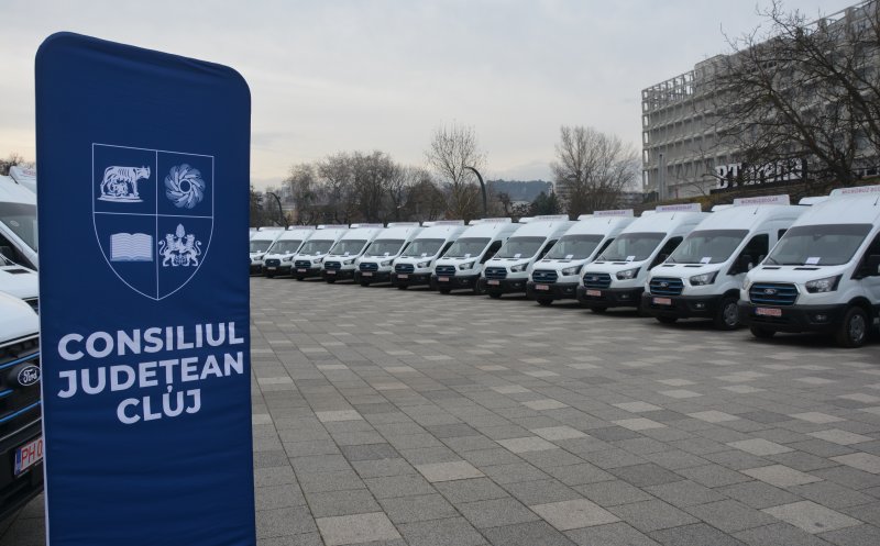 Noi microbuze electrice pentru transportul elevilor din județul Cluj. Care sunt ultimele comune care vor primi autoturismele
