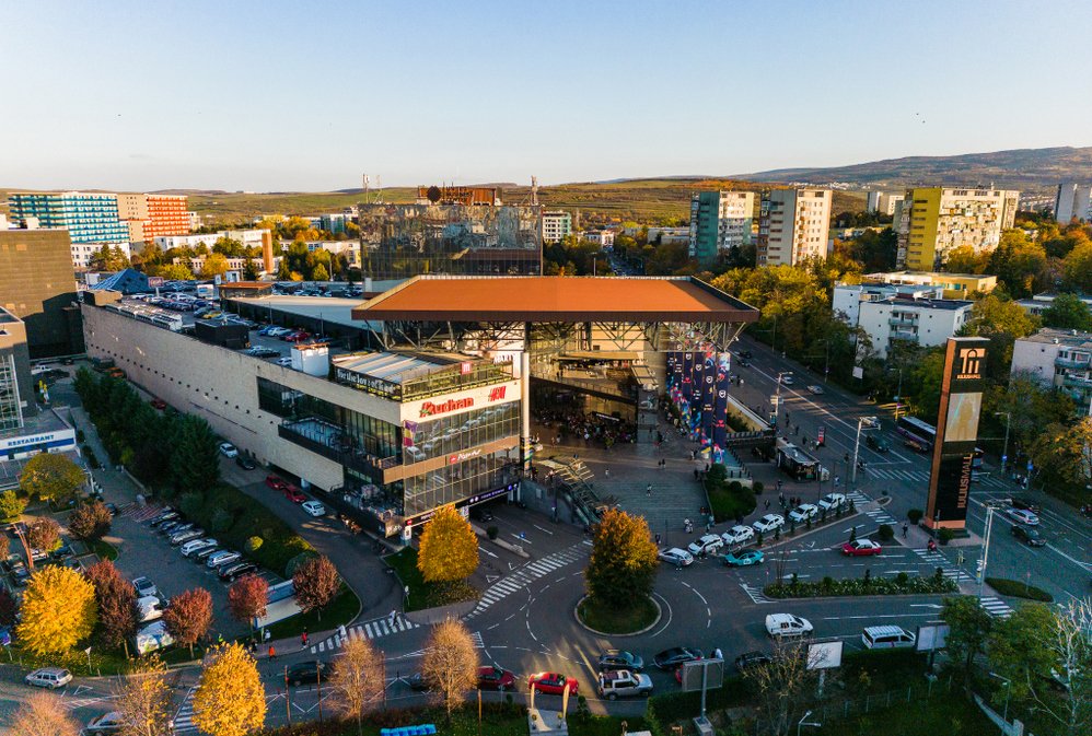 Douglas House of Makeup vine la Iulius Mall Cluj cu sesiuni personalizate de make-up