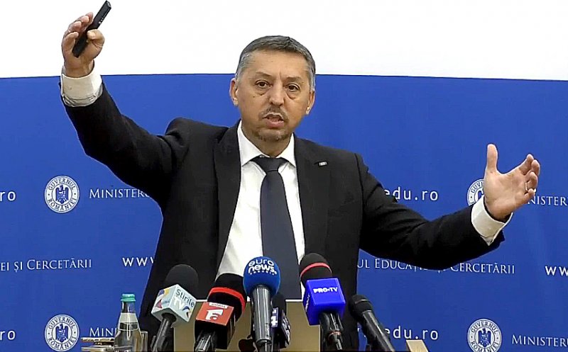 Ce le transmite ministrul David dascălilor de Ziua Învățătorului: "Să fim parte din soluție, nu din problemă. Ştiu că putem!"