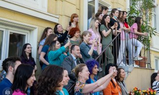 Rămas-bun studenție! Serenadele UMF continuă şi vineri 6 iunie