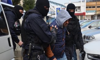 Viață de fugar la doar 20 de ani: Tânăr condamnat de Tribunalul Cluj, prins în Irlanda și adus în țară