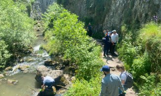 Inițiativă de lăudat a angajaților CJ Cluj, în frunte cu vicepreședintele Radu Rațiu. Au făcut curățenie în Cheile Turzii