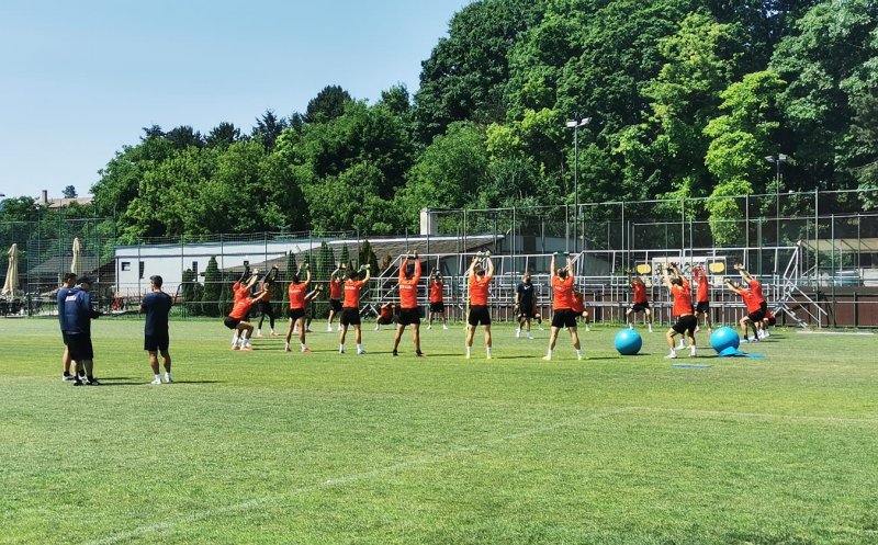 Presiune la CFR Cluj încă de la primele antrenamente. Petrescu: "Sper să avem rezultate cât mai bune, măcar la nivelul de anul trecut"