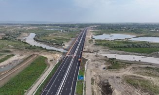 Cum arată mega-podul construit de UMB pe A7. E aproape de inaugurare/ Care e situația pe șantierele din Cluj