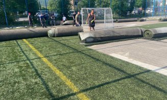 Se înlocuiește gazonul de pe terenul de fotbal din Florești. Primarul: „Este un pas important pentru a oferi condiții cât mai bune”