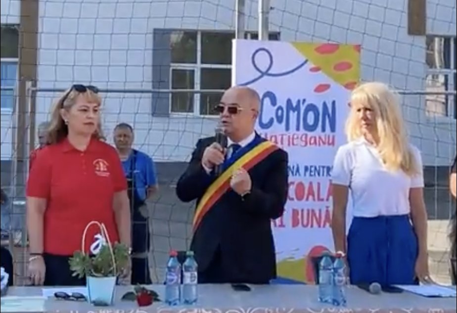 Începe vacanța mare pentru elevi. Emil Boc, mesaj la final de an școlar: „Cu educație veți reuși sigur!”