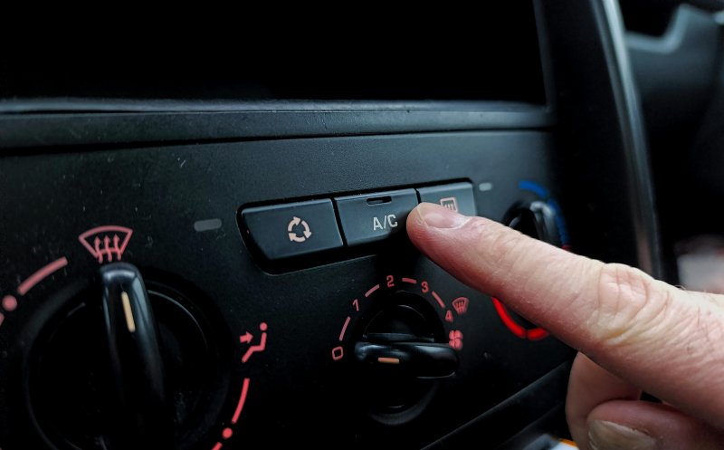 Temperatura ideală pentru aerul condiționat în mașină. Cât costă reumplerea cu freon și cum consumi mai puțin. Anunțul RAR