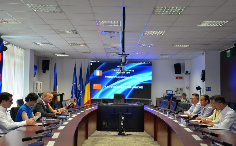 Delegație oficială chineză, în vizită la CJ Cluj. Rațiu: „Putem realiza schimburi de informaţii, expertiză și cunoștințe”