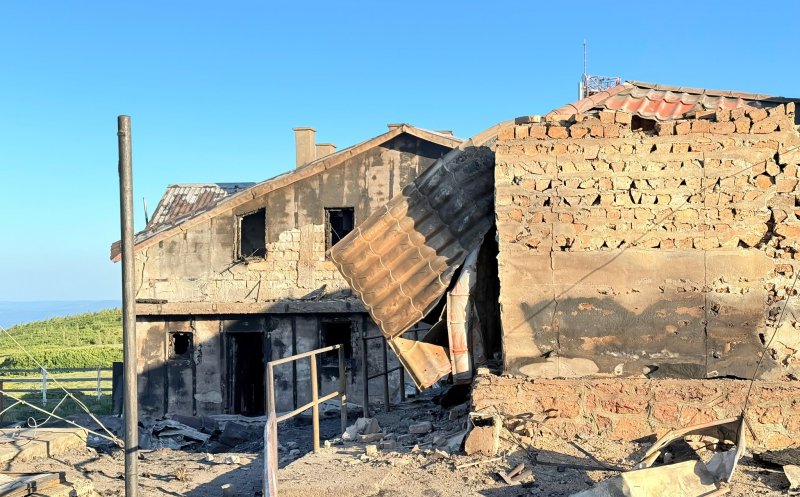 Prefectul Maria Forna a vizitat Stația Meteorologică Vlădeasa, grav afectată de un incendiu