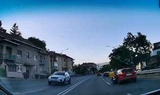 Se circulă ca în junglă în Cluj-Napoca / Accident pe Calea Turzii cu un livrator de mâncare
