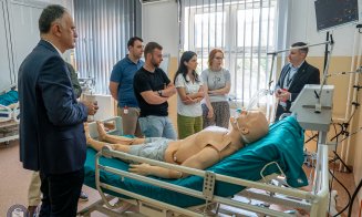 Pregătire de top la UMF Cluj: Simulare medicală avansată și sesiuni de formare cu experți din instituţii medicale vârf din SUA
