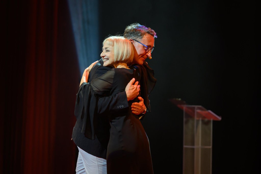 Tudor Giurgiu, la final de TIFF 2025: ''Nu mǎ (ne) așteptam sǎ...vinǎ atâta lume la Amadeus Live, ca Bela Tarr să fie atât de volubil și cald, ca Florin Piersic sǎ fie într-o așa formǎ senzaționalǎ''