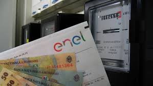 Tichet de 50 de lei timp de 9 luni, acordat persoanelor vulnerabile, pentru plata energiei electrice după eliminarea plafonării preţurilor