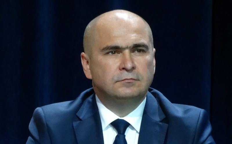 Ilie Bolojan anunță că inițierea de noi licitații pentru investițiile naționale va fi suspendată de Guvern