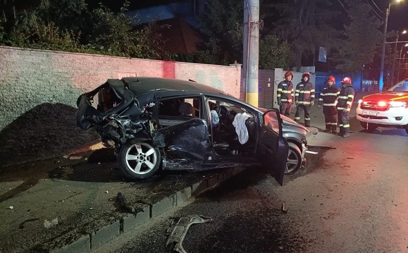 Accident pe Traian Vuia. Două persoane au ajuns la spital / Viteza a fost de vină