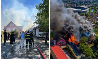 Acoperișul unui local și două anexe au ars în incendiul de pe strada Șerpuitoare din Cluj