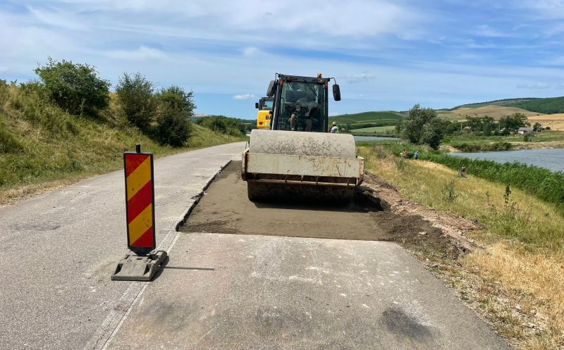 Un nou drum județean din Cluj a intrat în reparații. Ce lucrări se fac