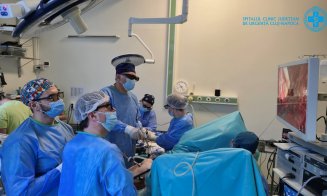 Cluj: Intervenție chirurgicală complexă la Chirurgie I, realizată de o echipă multidisciplinară de medici de top. O tânără a primit șansa unei vieți mai bune