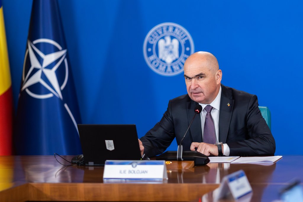 Bolojan a anunțat un al doilea pachet de măsuri fiscale. În "colimatorul" premierului sunt pensiile speciale, vârsta de pensionare sau reforma companiilor și autorităților de stat