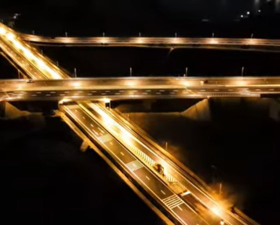 Ultimele pregătiri pe DEx de la Tureni. IMAGINI spectaculoase cu drumul pe timp de noapte