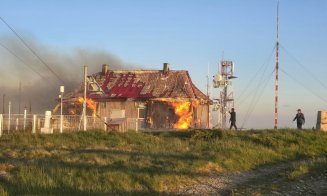 Salvamontiștii caută voluntari pentru o zi de muncă la Stația Meteo Vlădeasa, distrusă de un incendiu devastator