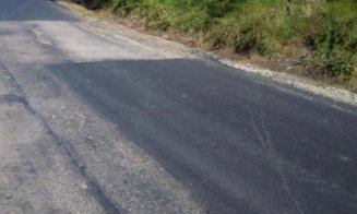 Lucrări de întreținere pe un drum important din județul Cluj