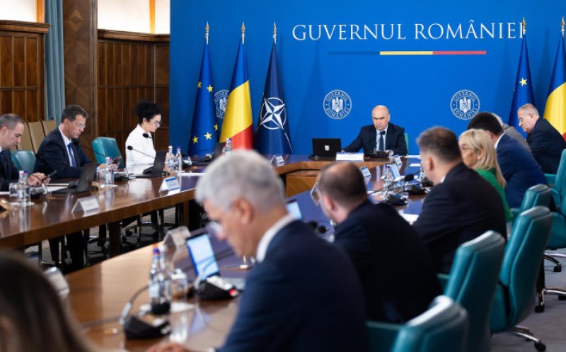 Ședință a coaliției, pe fondul tensiunilor dintre PSD și premierul Ilie Bolojan. Vor fi discutate măsurile din al doilea pachet fiscal
