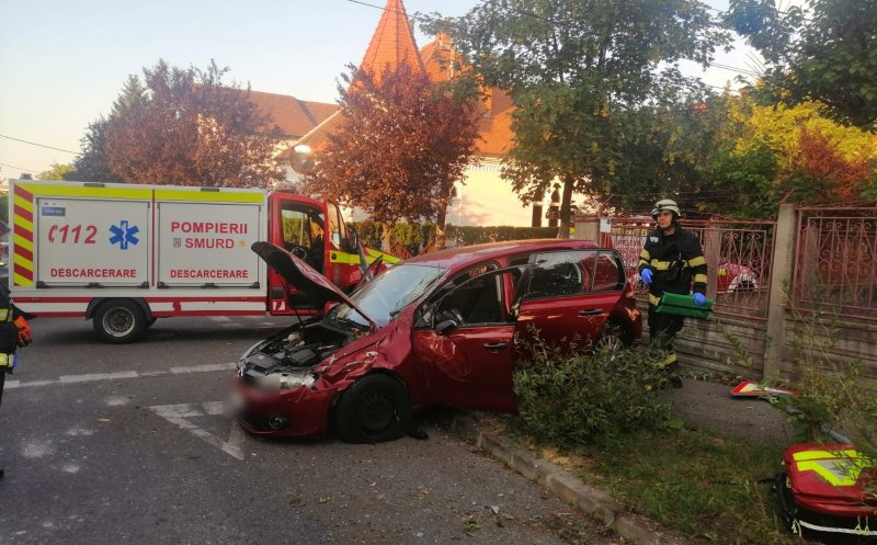 Accident rutier grav în Cluj-Napoca. Două victime, transportate de urgență la spital