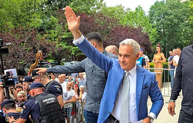 Călin Georgescu, apel la mobilizare generală pe 1 august: ”Eu voi fi acolo! Veniti cu ce puteți. Credința se vede în fapte și în dragoste pentru aproapele”