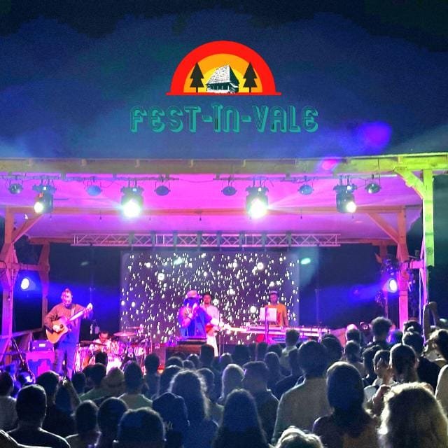 S-au mutat din Cluj la Breb, cel mai instagramabil sat din România și casă a Regelui Charles. Au recondiționat case tradiționale și acum fac festival - Fest în Vale