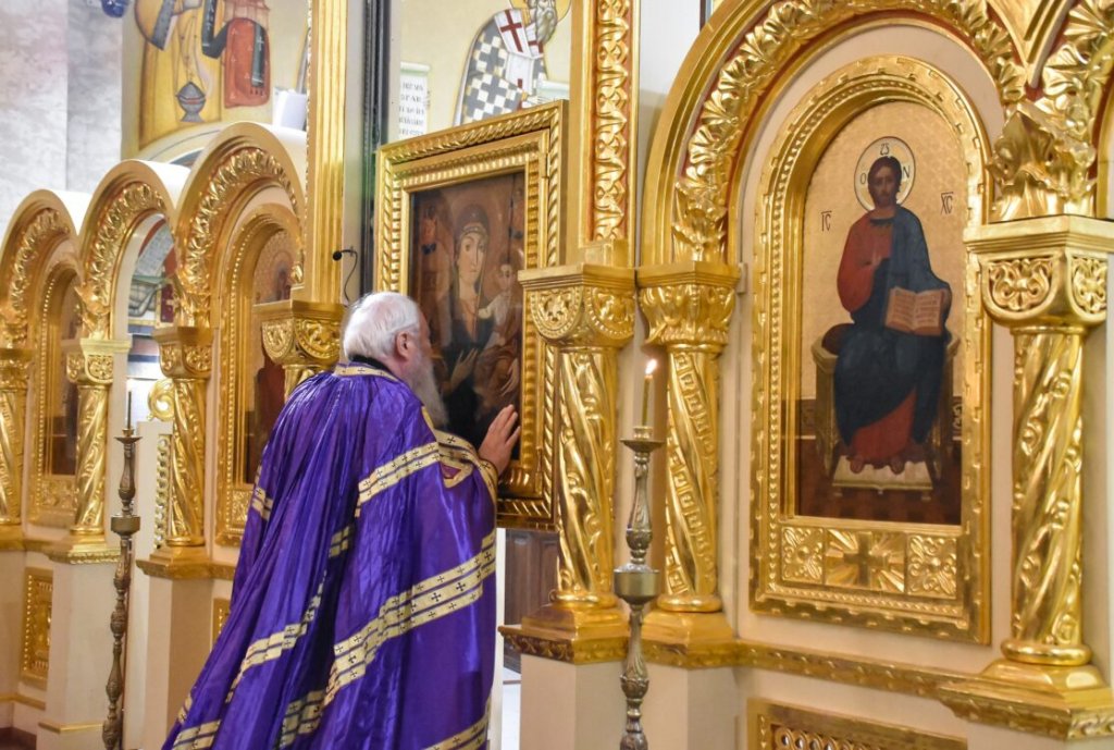 Înaltpreasfințitul Andrei, la începutul Postului Adormirii Maicii Domnului: Adevărații fericiți ascultă cuvântul lui Dumnezeu și-l pun în practică