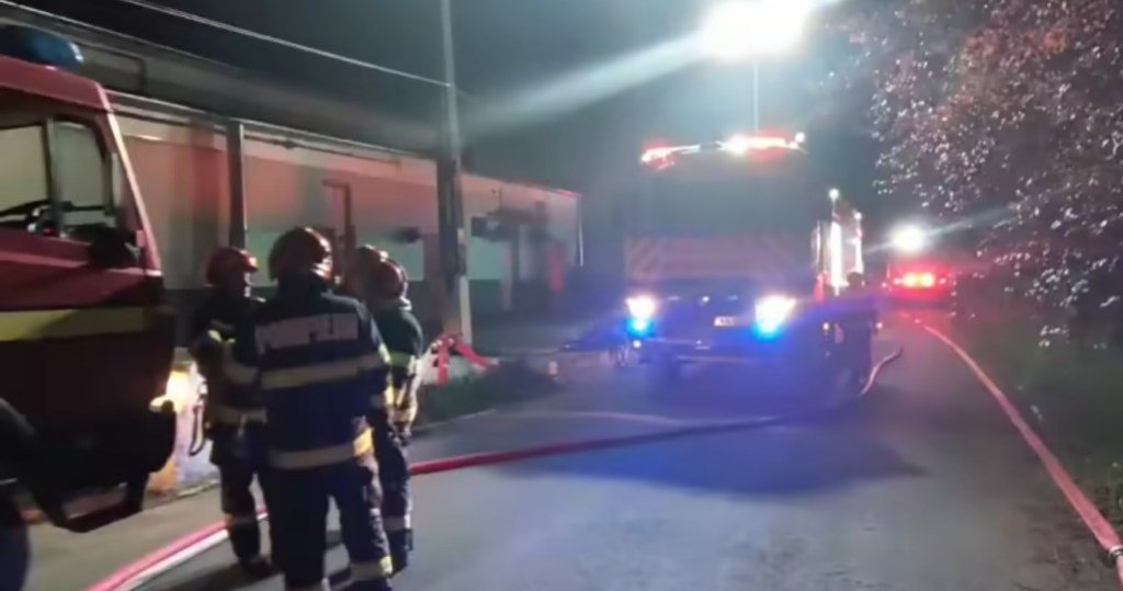 Incendiul de la Uzina Mecanică din Cugir: A fost deschis un dosar care vizează infracţiunea de distrugere din culpă