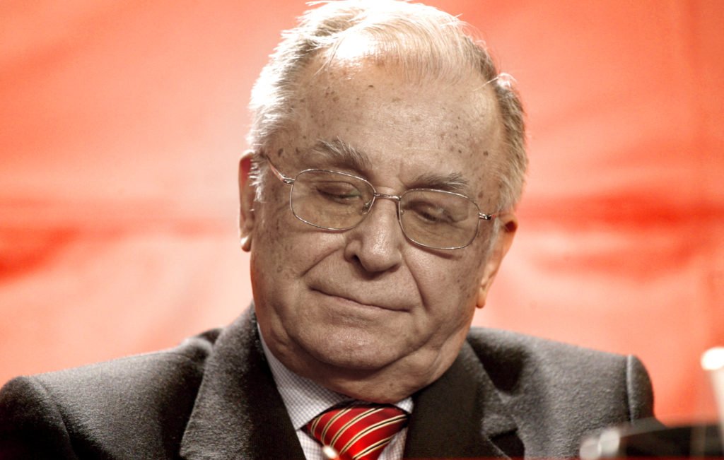 Ion Iliescu, în continuare în stare gravă. Ce spun medicii