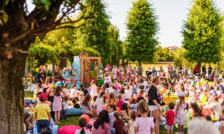 O nouă săptămână, iar poveștile dedicate cinefililor și celor mici continuă la Iulius Mall. Movie Nights și Kids Thursdays te invită în Iulius Parc