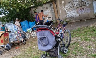ȘATRA de Mănăștur: ”În parc la Minerva s-au bălăcit în fântână și au pus hainele la uscat pe topogane”
