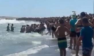 Când viața nu e mai importantă decât o baie în mare... / Lanț uman pe litoralul Mării Negre și bărbat de 35 de ani înecat