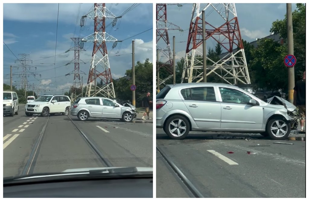 Coliziune între două mașini pe un bulevard din Cluj-Napoca. Trafic îngreunat