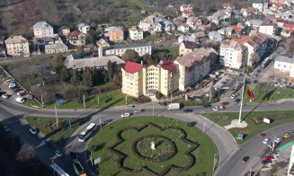 Atenție la trafic: Lucrări de remediere în Piața Romană din Turda