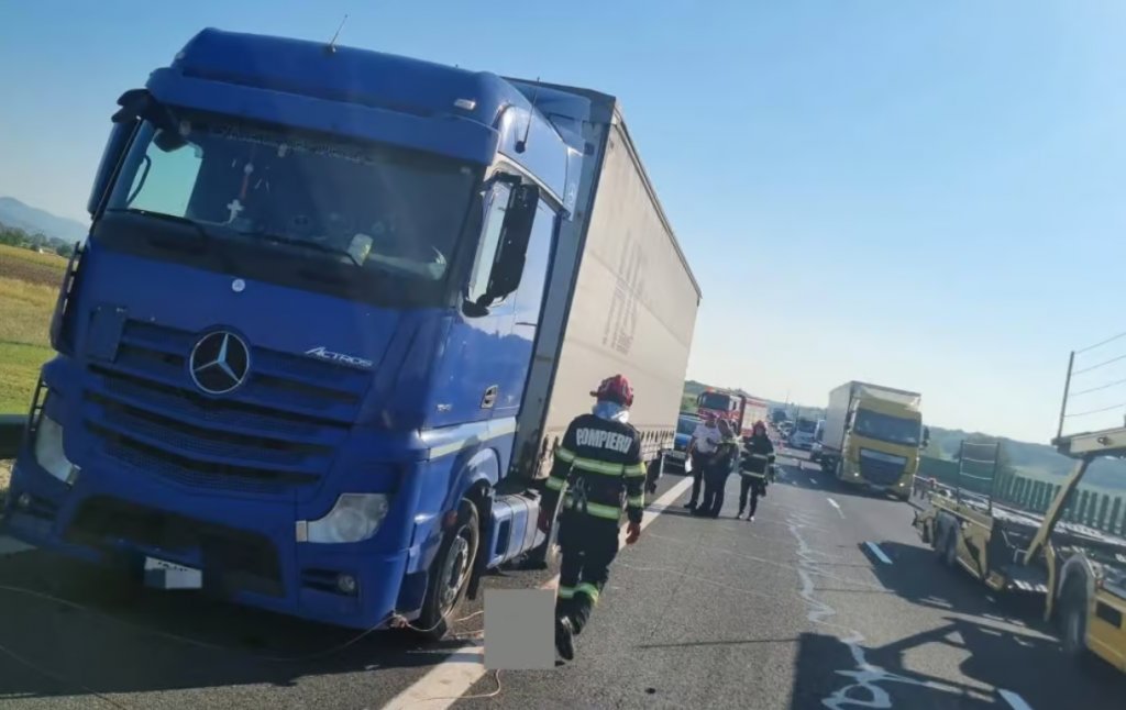 Accident cumplit pe autostrada A1: O persoană a murit