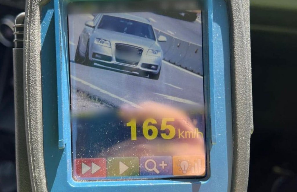Șofer din Cluj prins cu 165 km/h. Poliția: "Podiumul inconștienței are noi «campioni»”