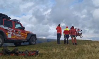 Cei 4 tineri care au MURIT după ce au căzut cu mașina într-o prăpastie, voiau să vadă răsăritul / Un singur supraviețuitor: „Te-ai născut a doua oară!