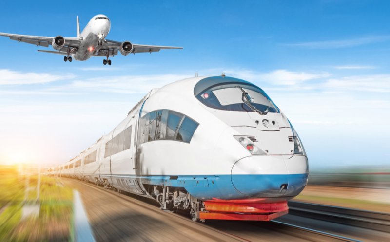 Avionale, mai ieftine decât trenurile în România. Care este concluzia pe ruta Cluj-București