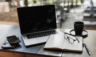 Cele 3 tipuri principale de acțiuni de trading – Ce trebuie să știi înainte să începi să tranzacționezi?
