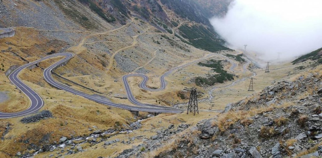 Atenție, șoferi! Circulația pe Transfăgărăşan se închide vineri. Cât timp vor dura restricțiile
