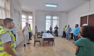 Transformare spectaculoasă a Palatului Administrativ din Cluj: Ferestrele vechi de peste 100 de ani, restaurate cu tehnici speciale